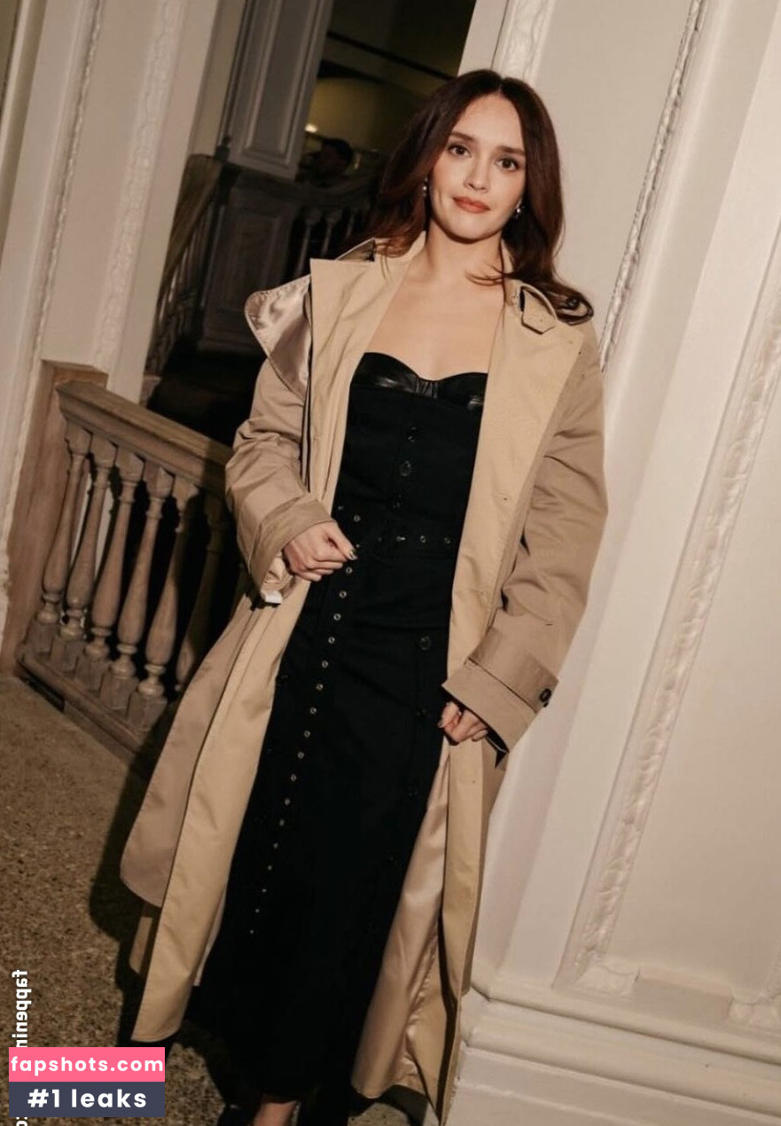 Olivia Cooke gallery photo #103