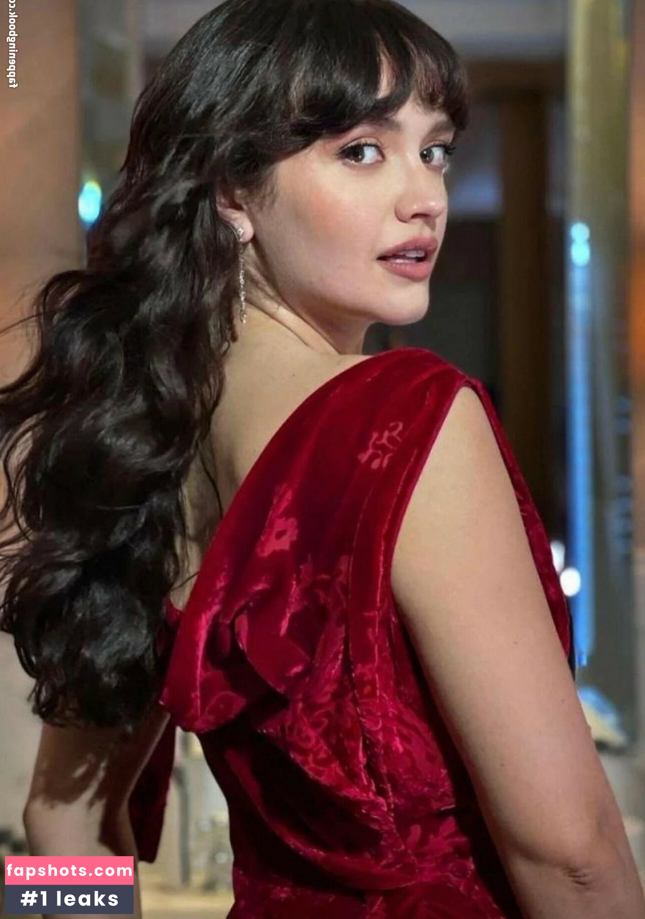 Olivia Cooke gallery photo #123