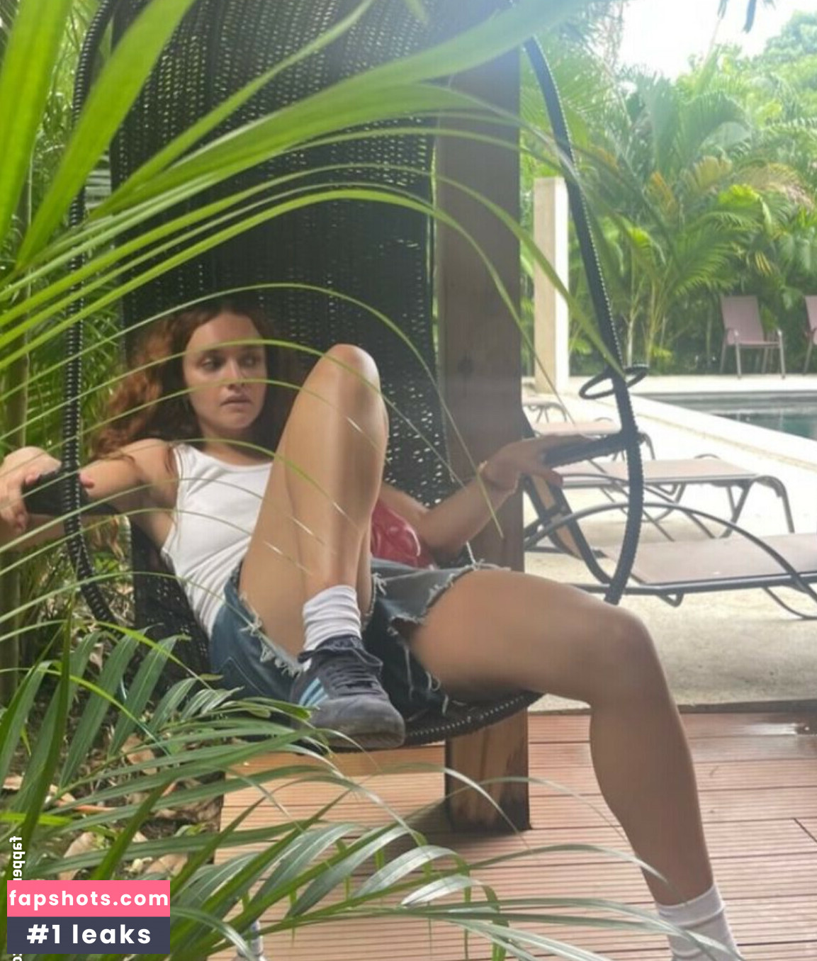 Olivia Cooke gallery photo #138