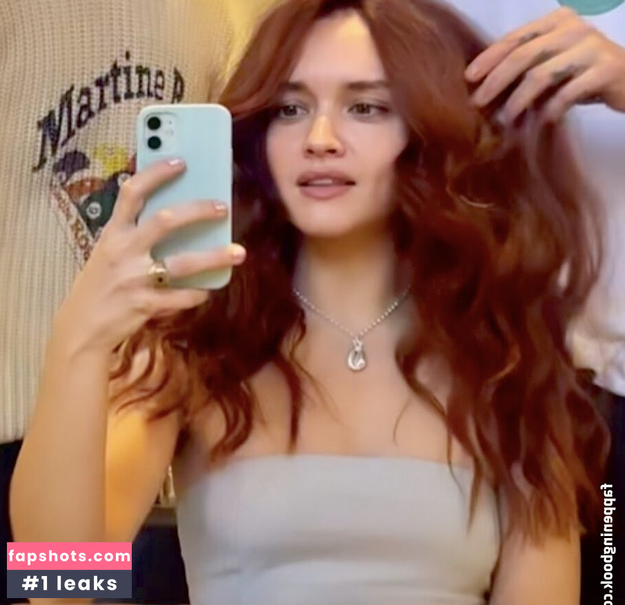 Olivia Cooke gallery photo #142