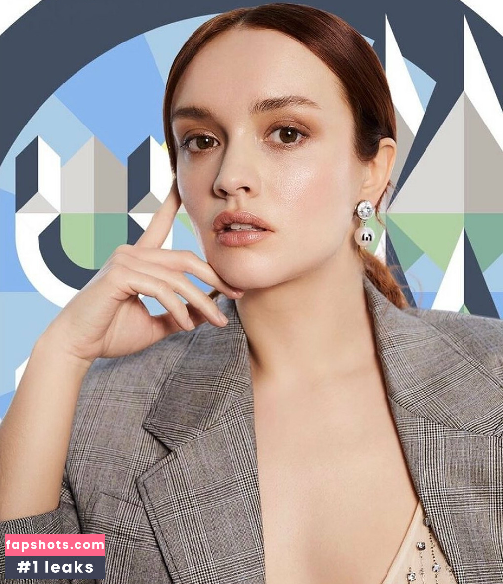 Olivia Cooke gallery photo #155