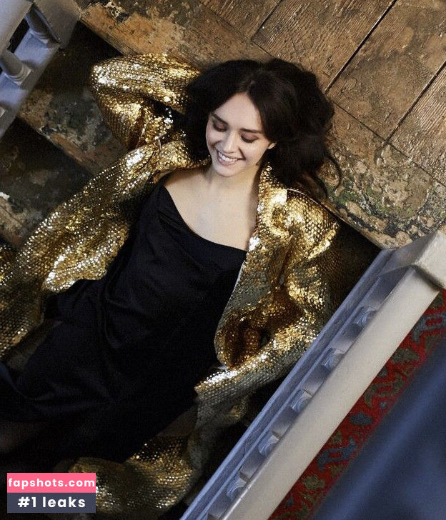 Olivia Cooke gallery photo #247