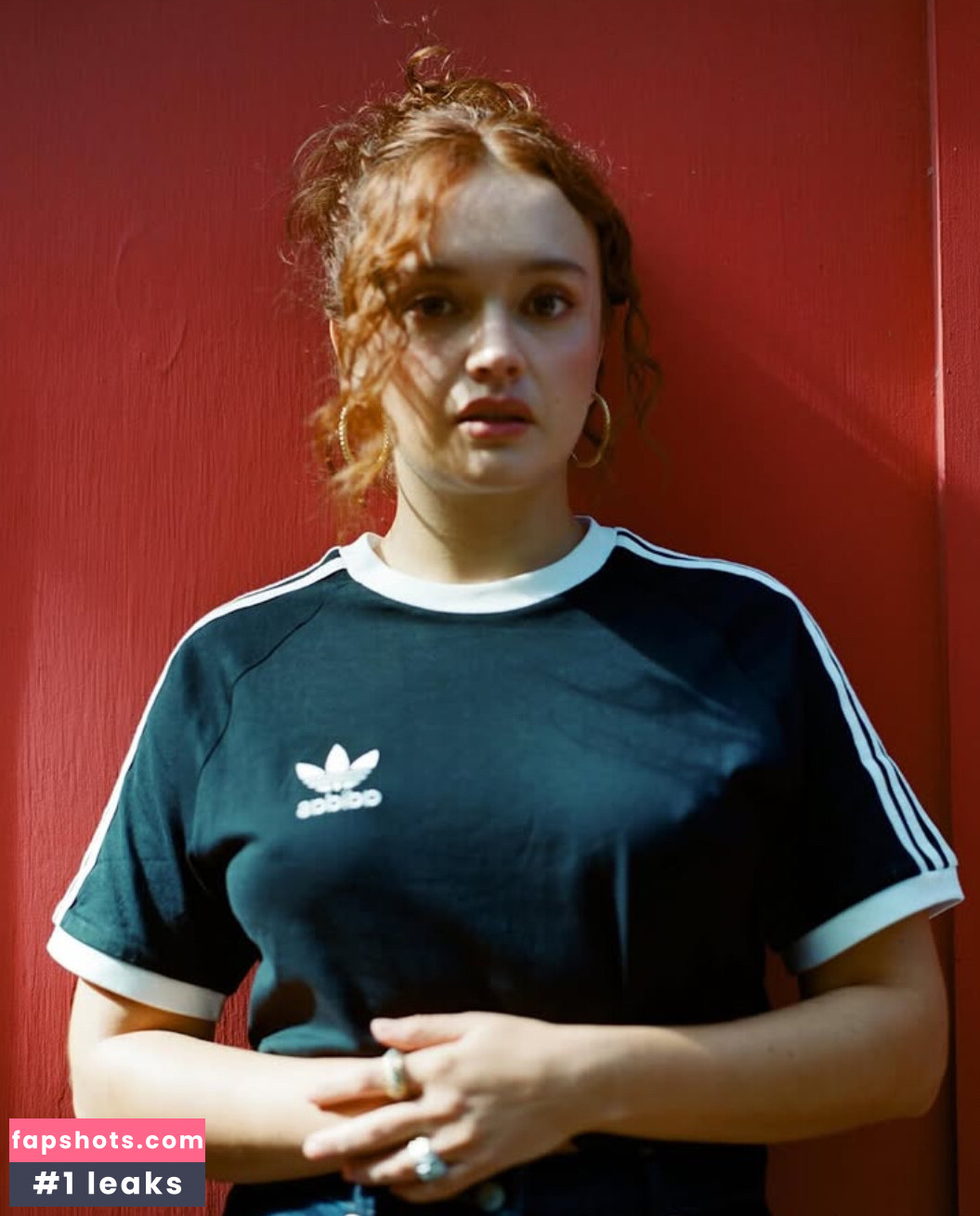 Olivia Cooke gallery photo #26