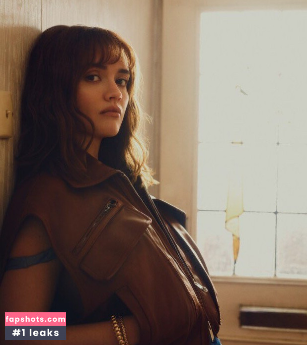 Olivia Cooke gallery photo #4