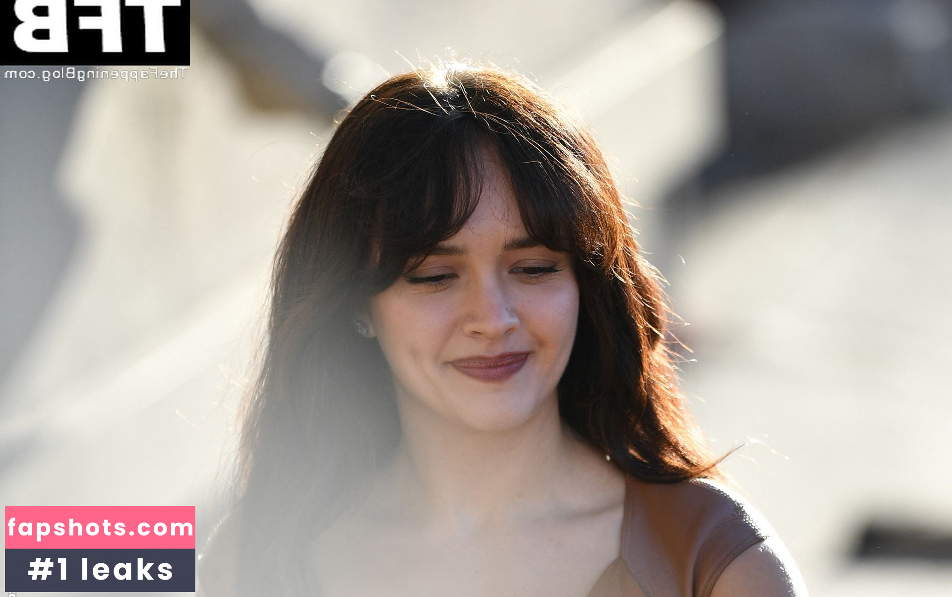 Olivia Cooke gallery photo #326