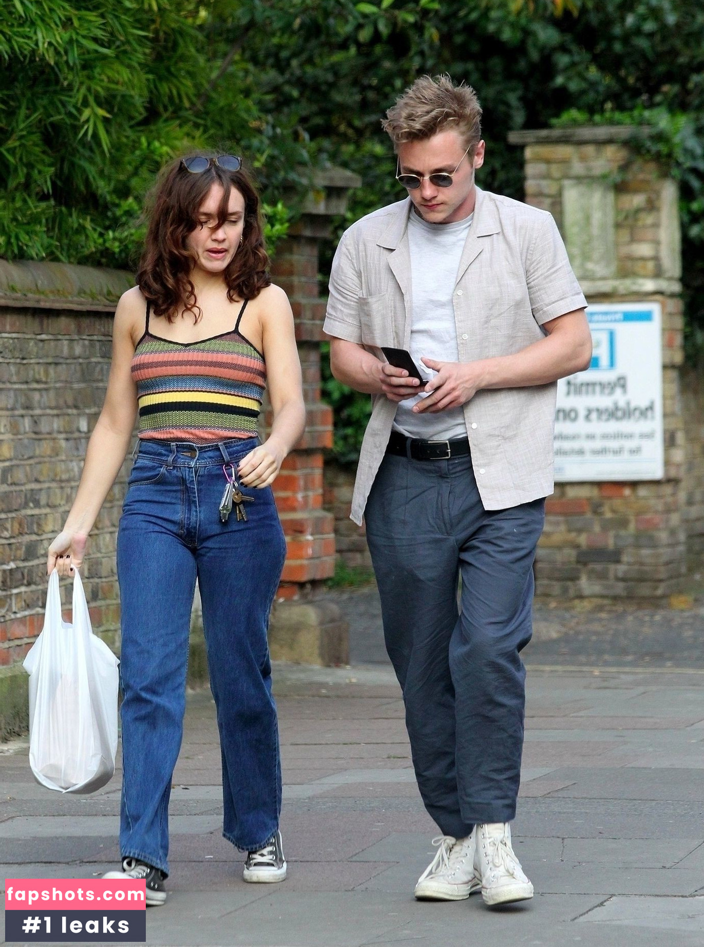 Olivia Cooke gallery photo #363