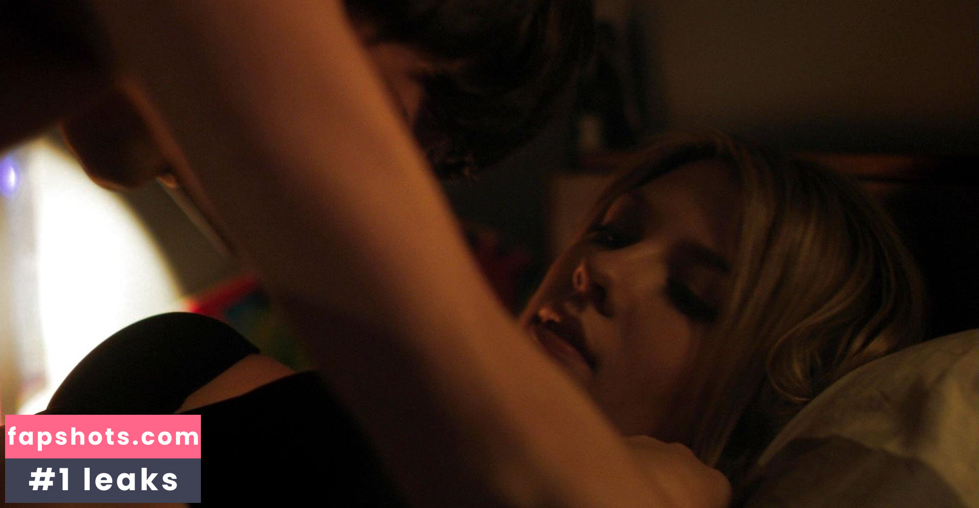 Olivia Crocicchia gallery photo #12