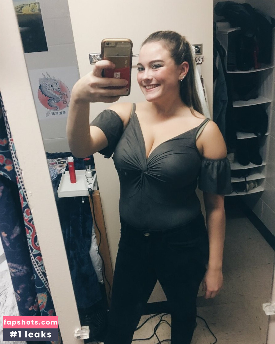 Olivia H gallery photo #12