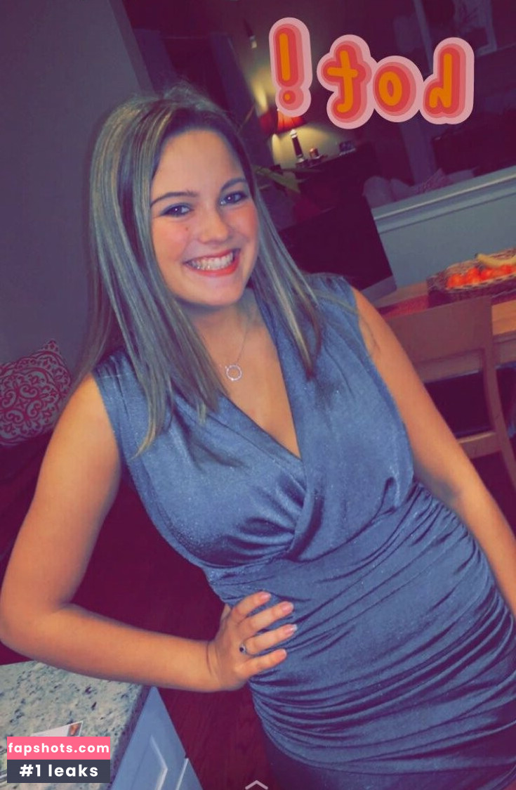 Olivia H gallery photo #16