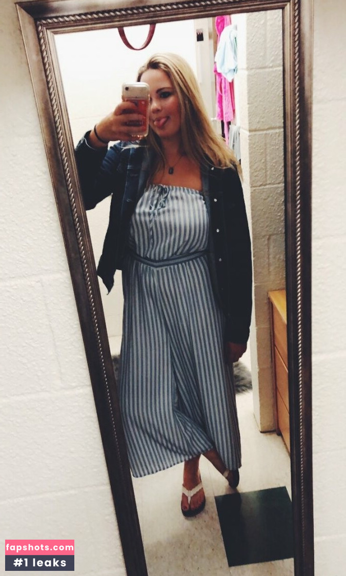 Olivia H gallery photo #33