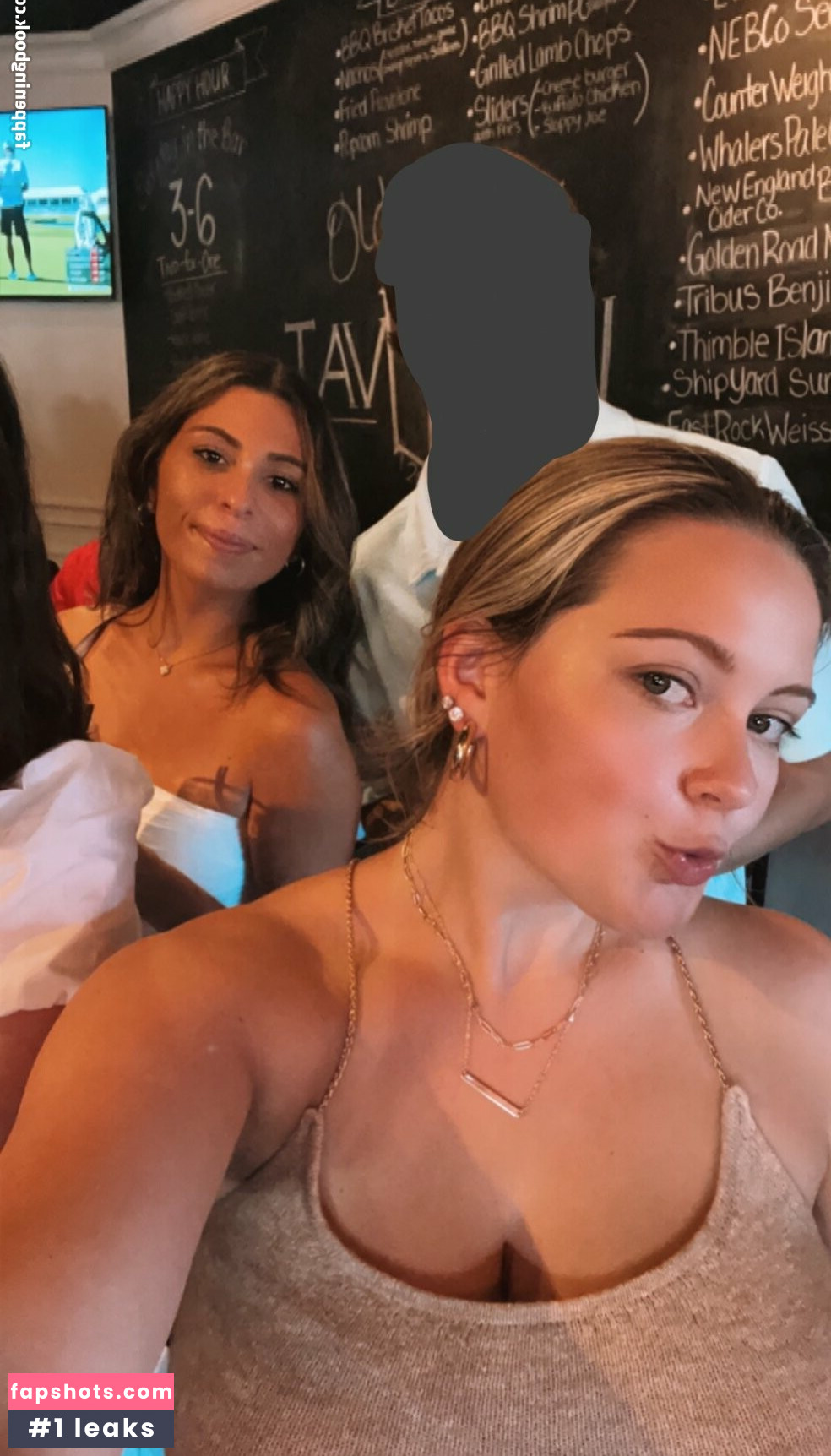 Olivia H nude babe gallery