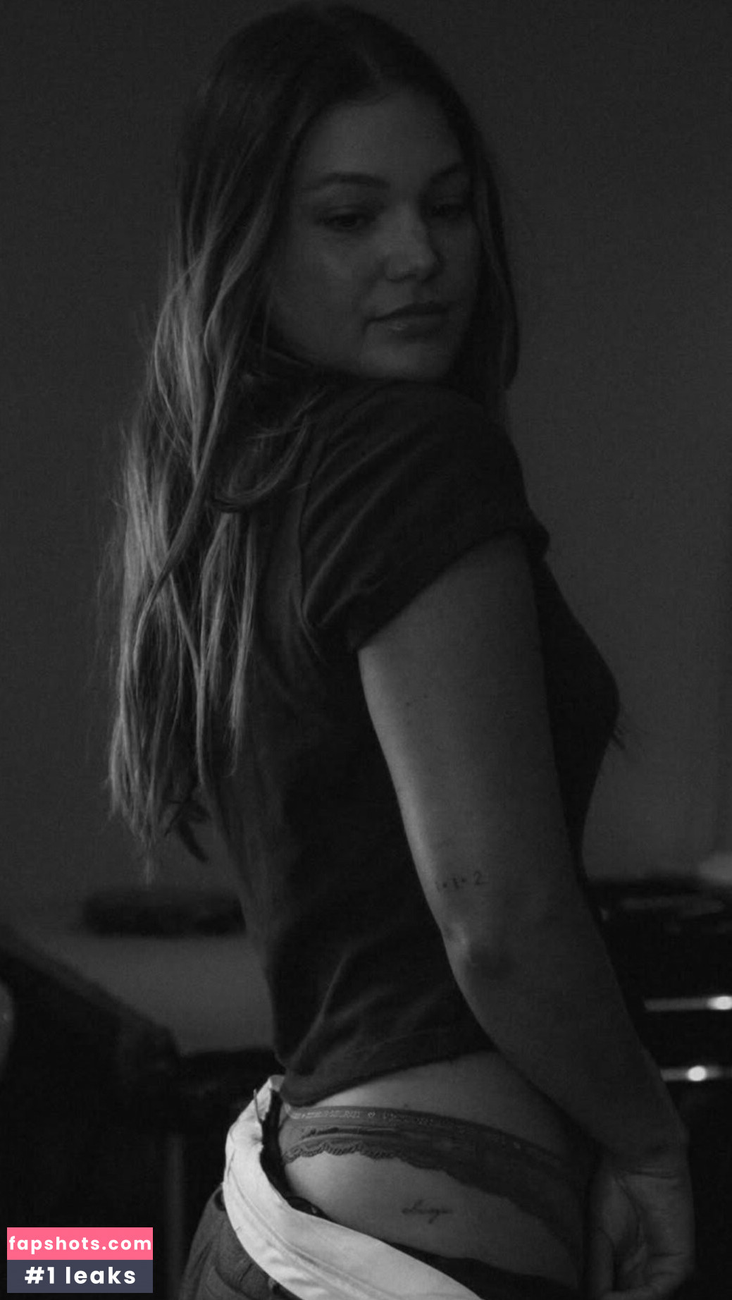 Olivia Holt gallery photo #110