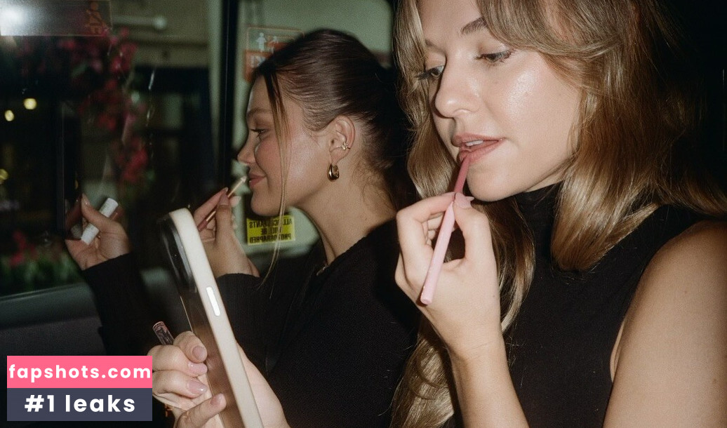 Olivia Holt gallery photo #113