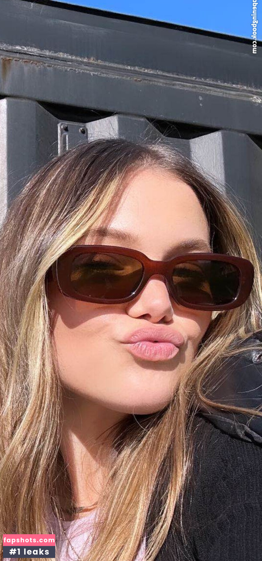 Olivia Holt gallery photo #120