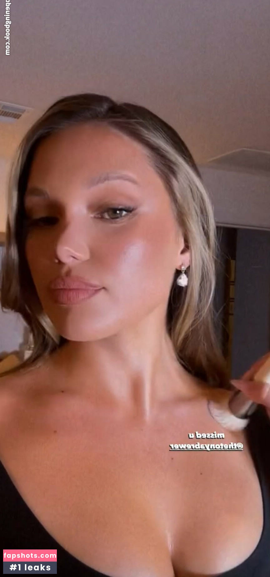 Olivia Holt Nahé úniky fotek pouze od fanoušků #123 - Fapshots