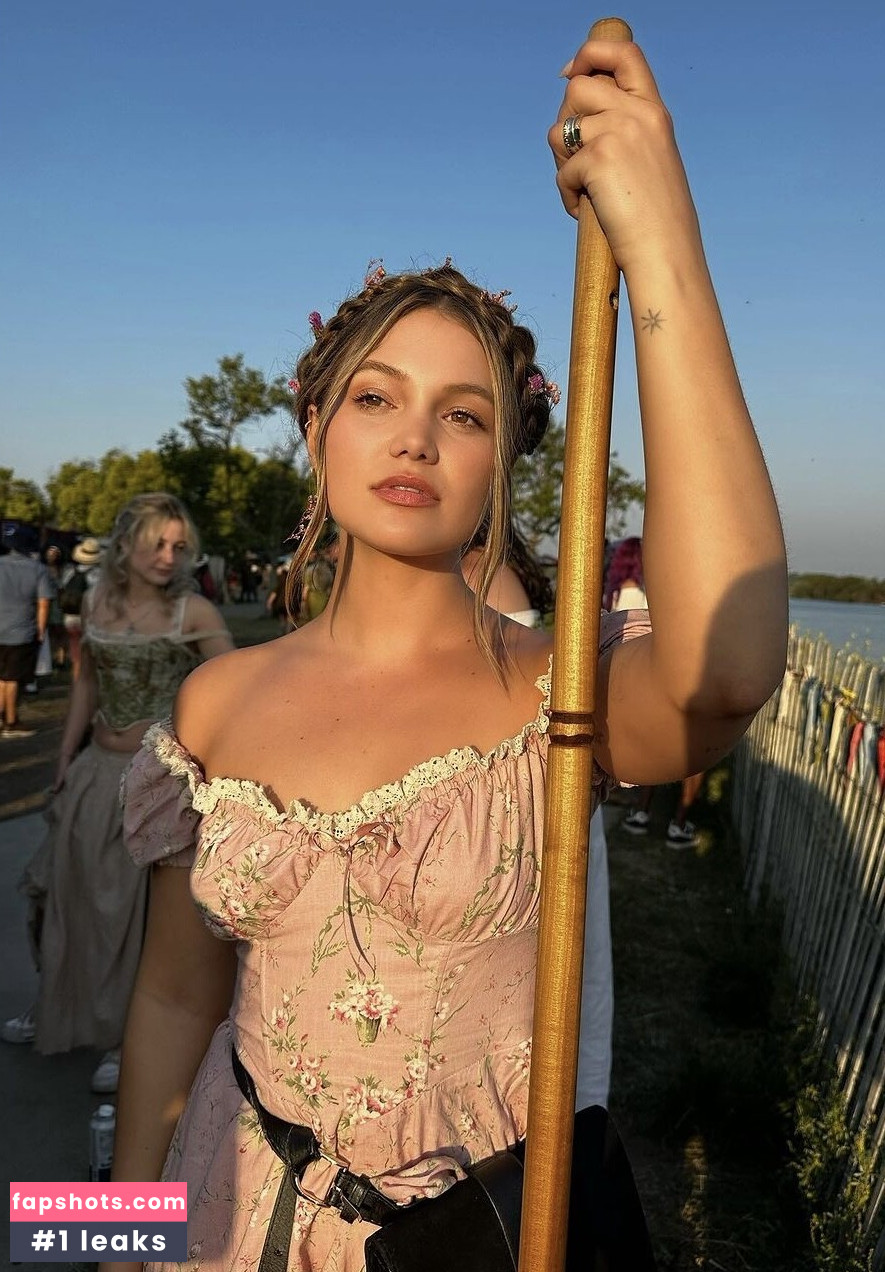 Olivia Holt gallery photo #142