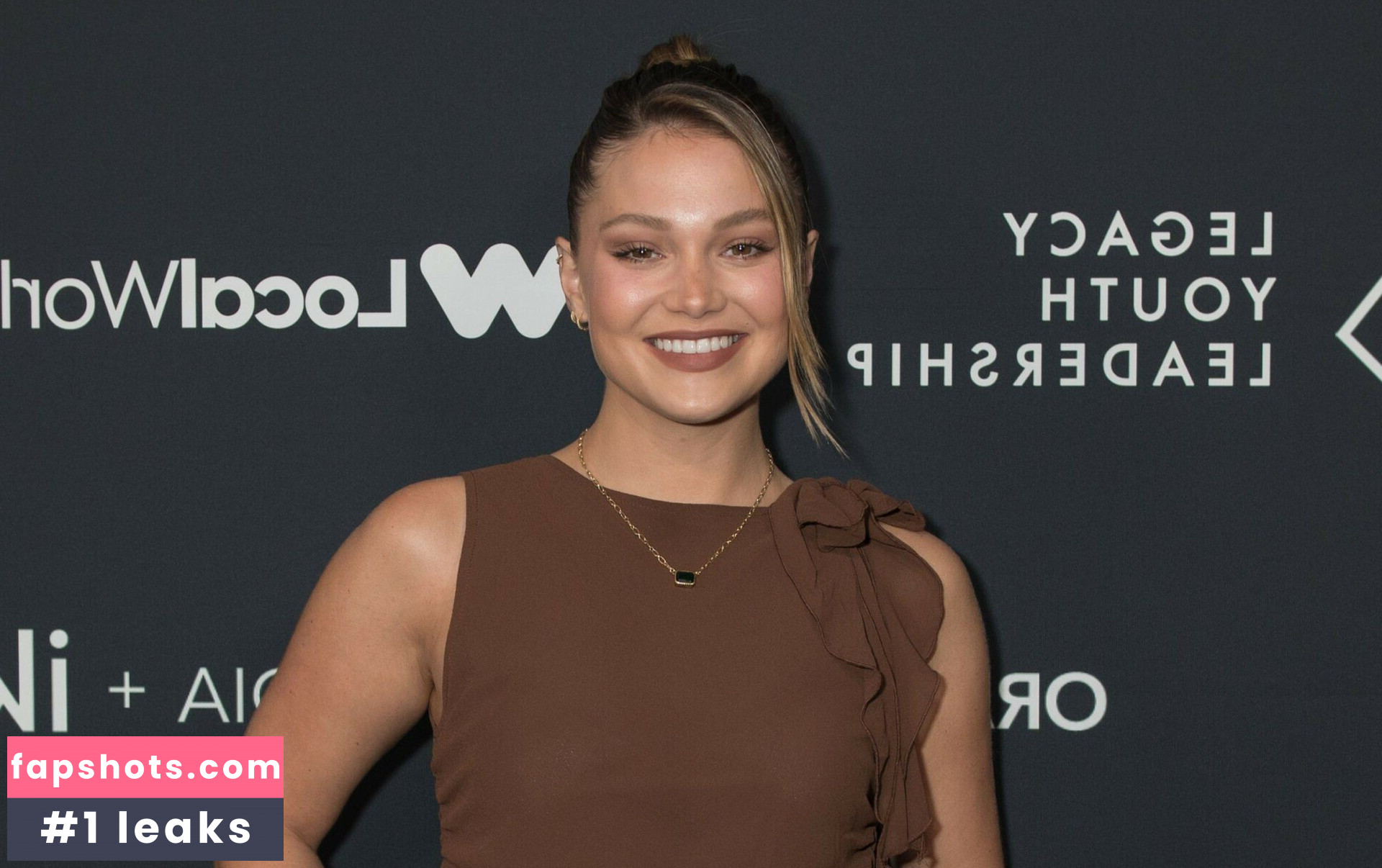 Olivia Holt gallery photo #147