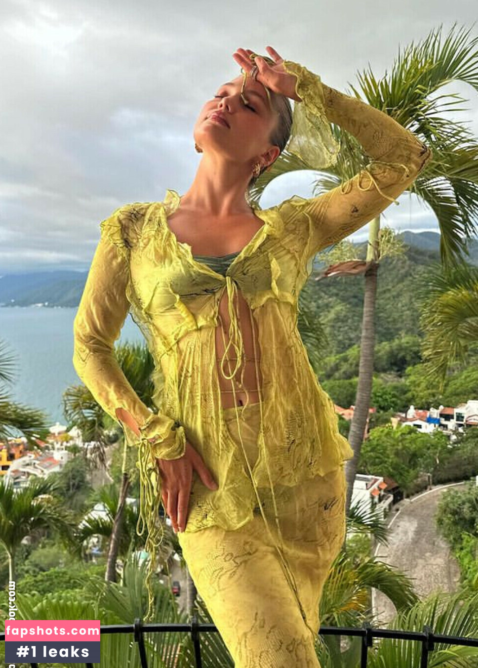 Olivia Holt gallery photo #169