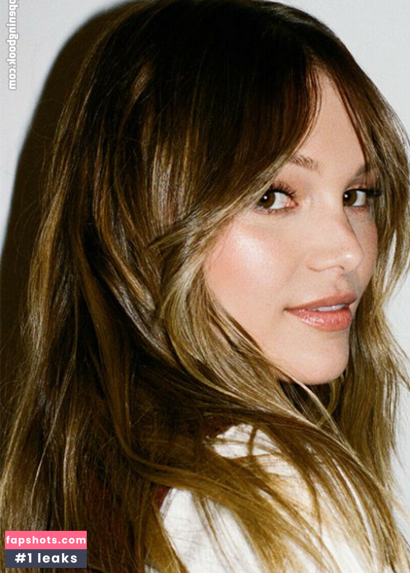 Olivia Holt gallery photo #180