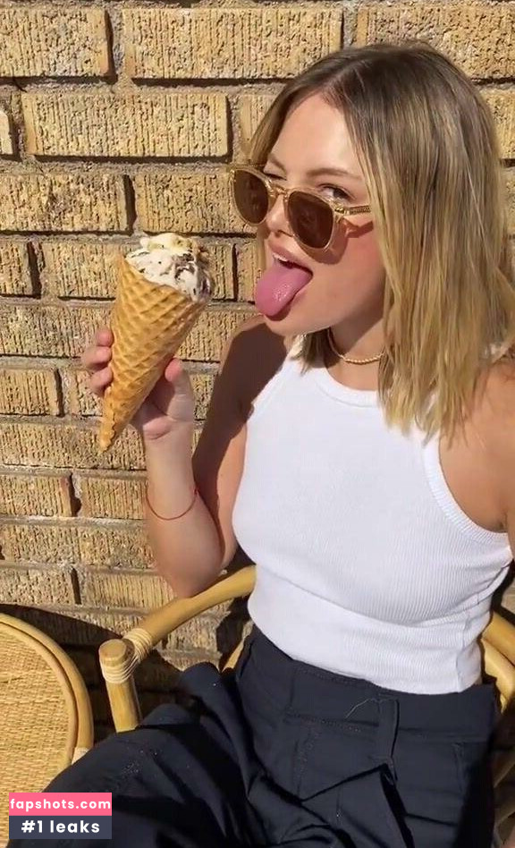 Olivia Holt gallery photo #185