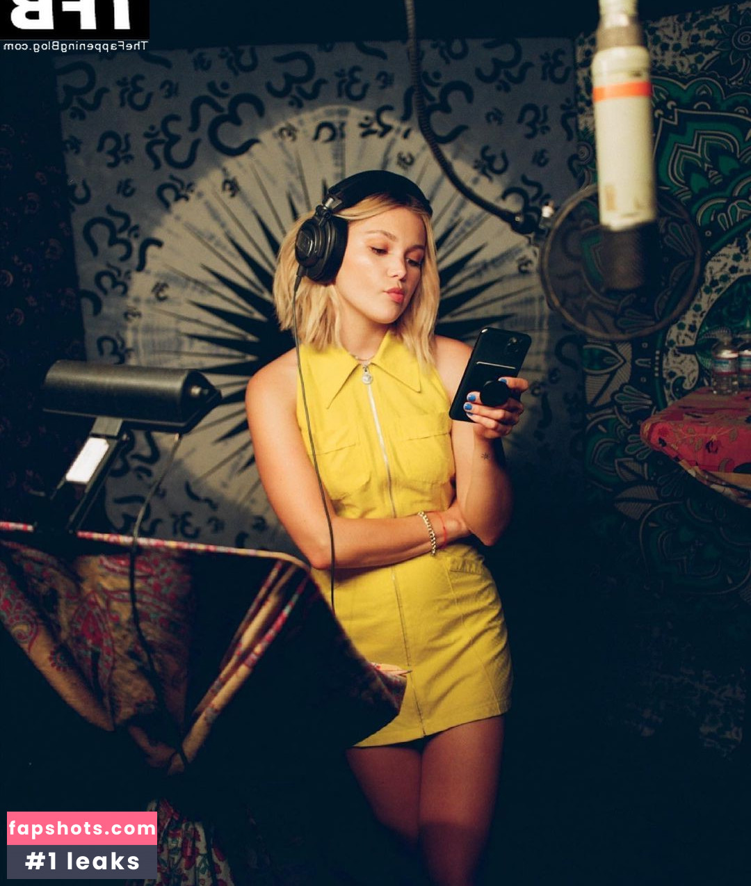 Olivia Holt gallery photo #205