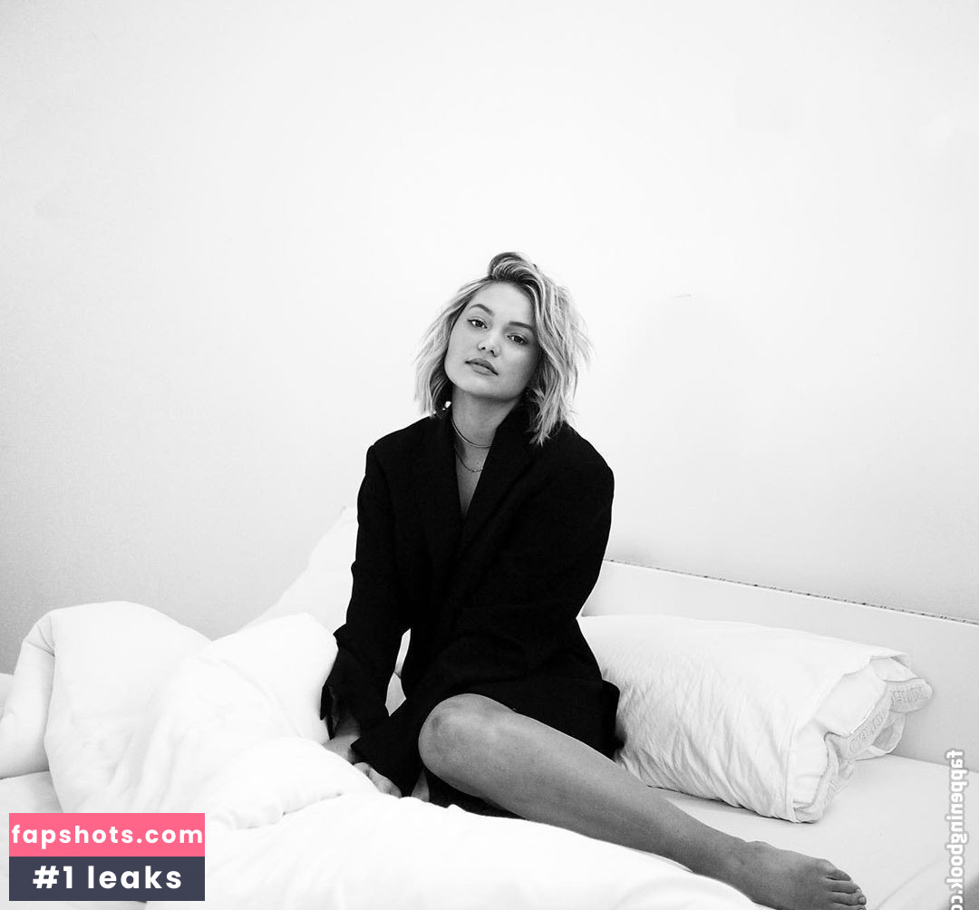 Olivia Holt gallery photo #214