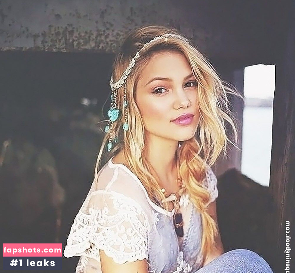 Olivia Holt gallery photo #237