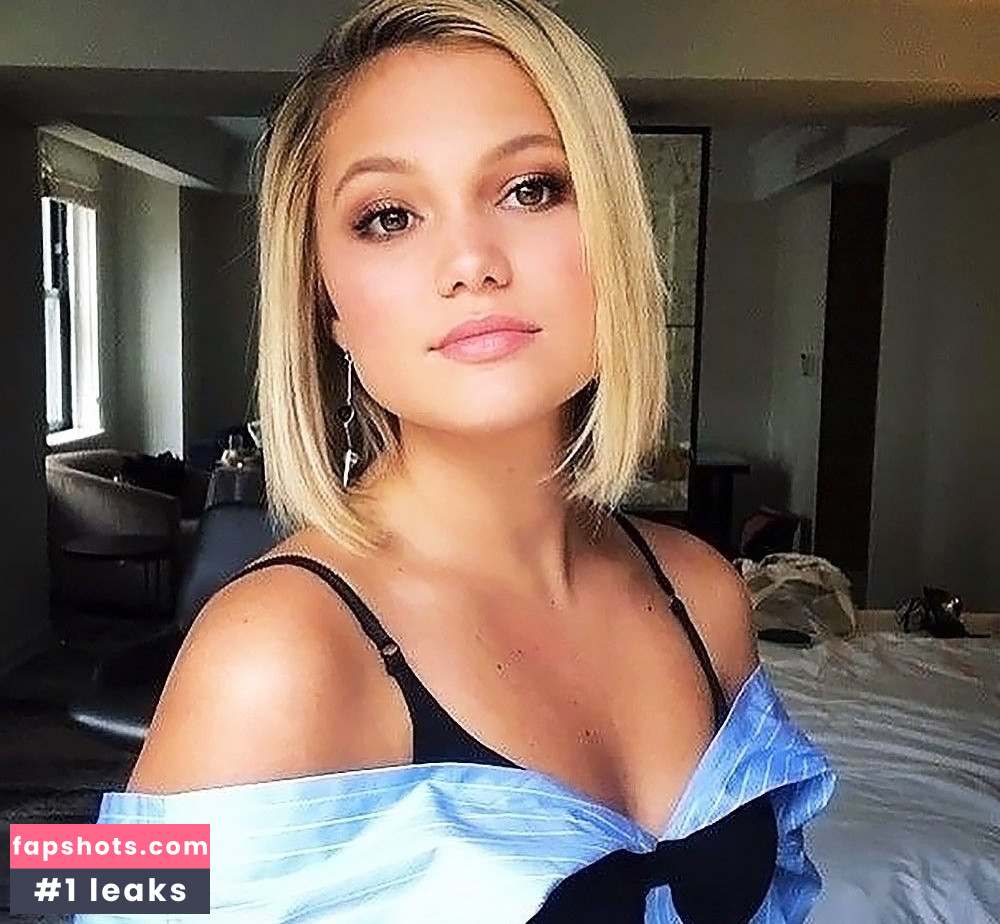 Olivia Holt gallery photo #243