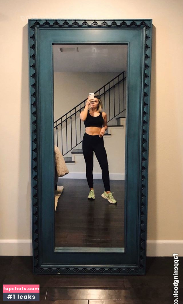 Olivia Holt gallery photo #260