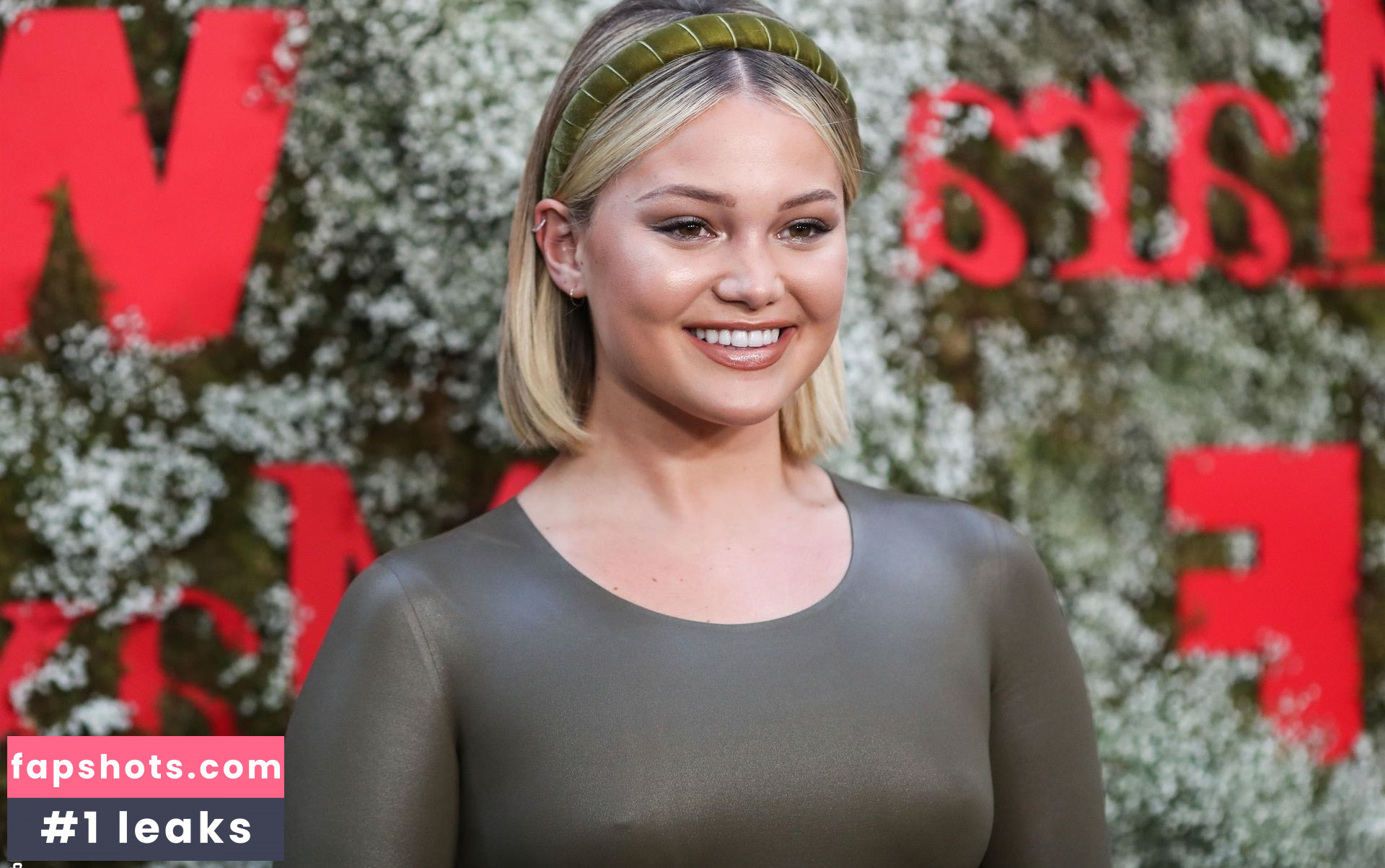Olivia Holt gallery photo #263