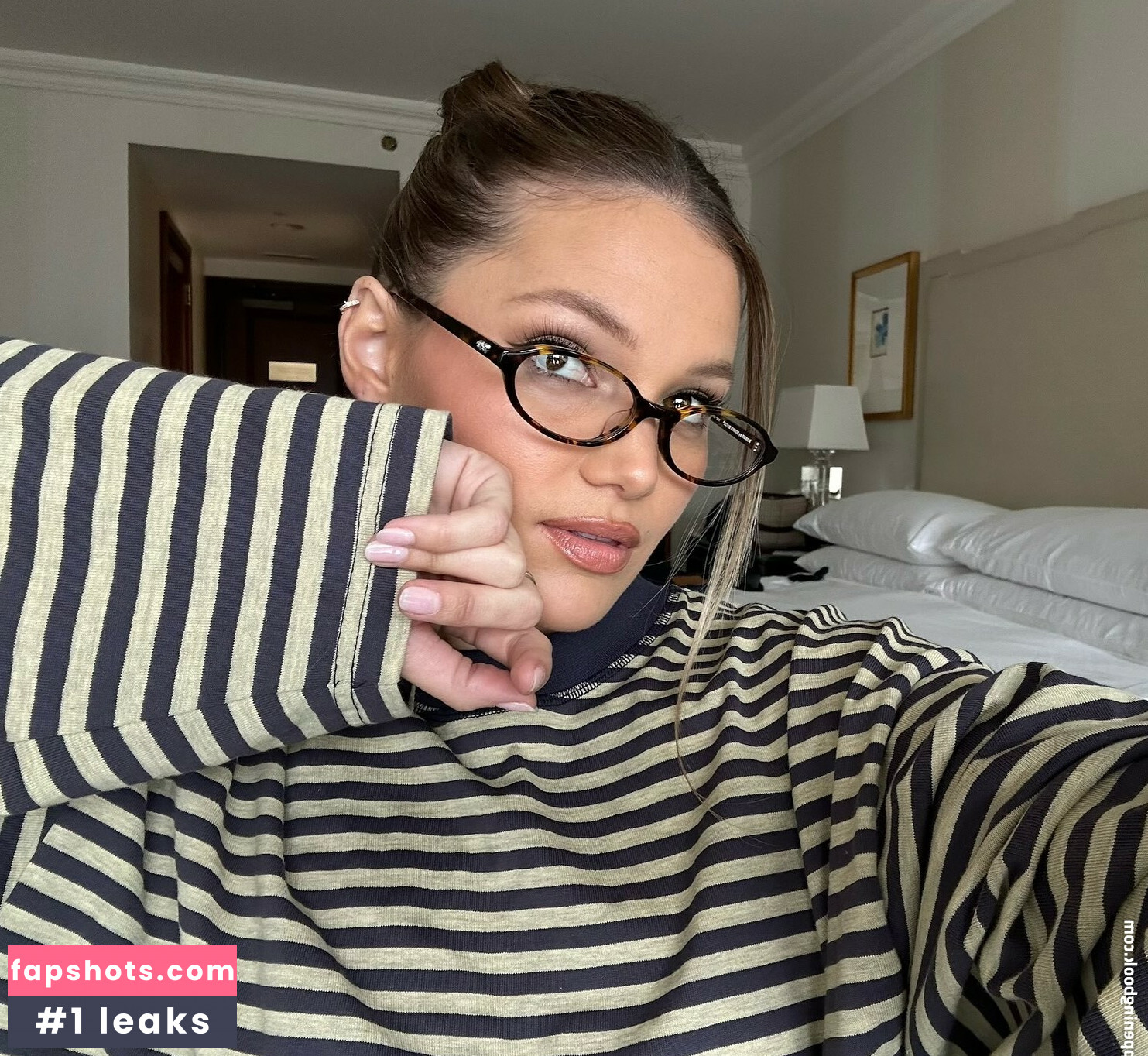 Olivia Holt gallery photo #62