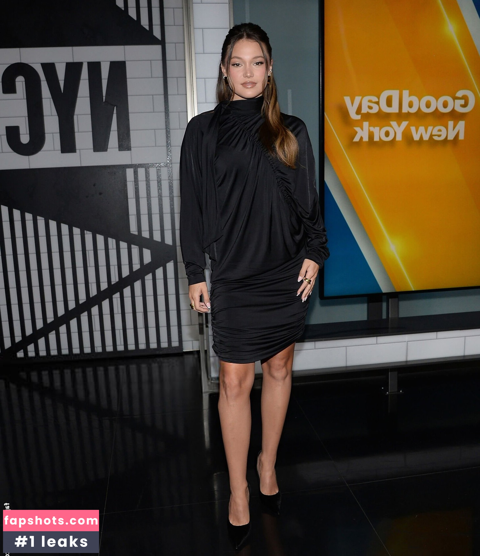 Olivia Holt gallery photo #10