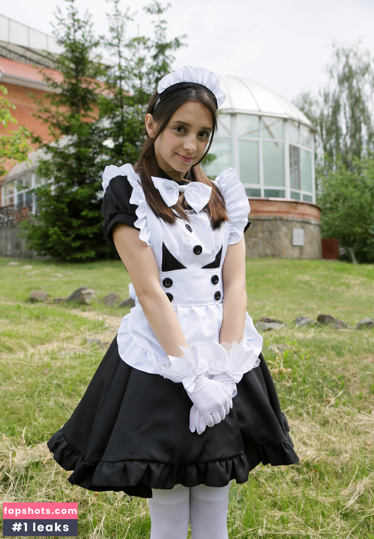 Olivia Linz gallery photo #153