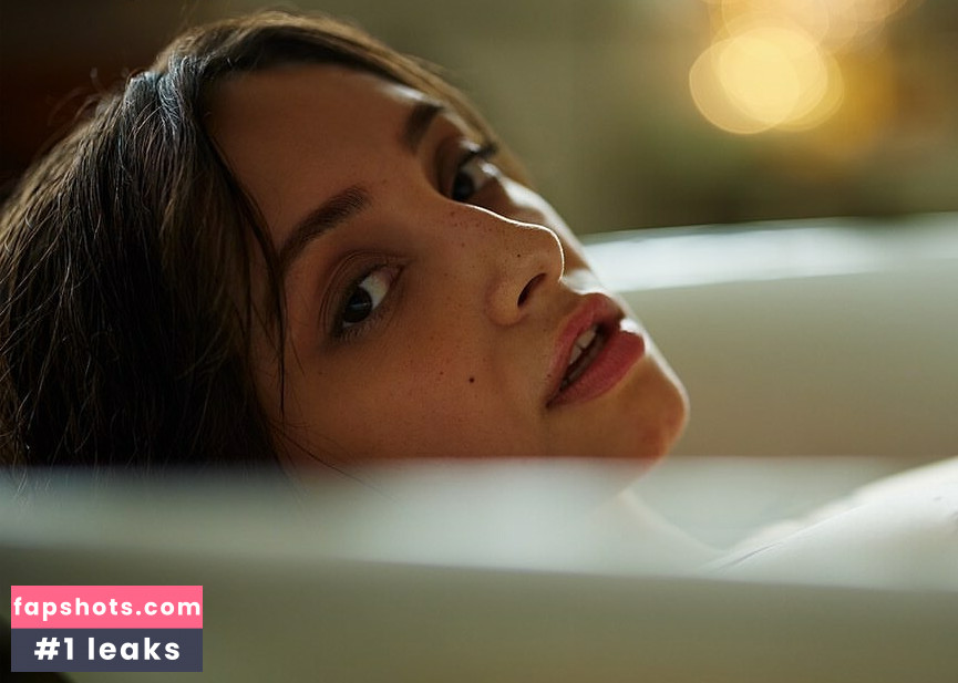 Olivia Linz gallery photo #173