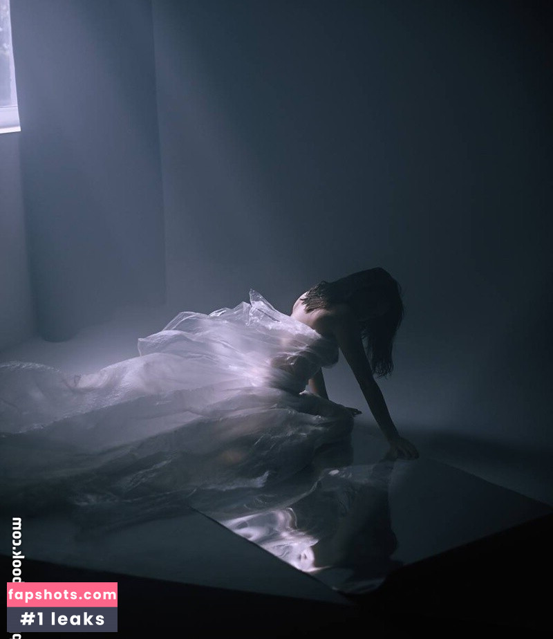 Olivia Linz gallery photo #192