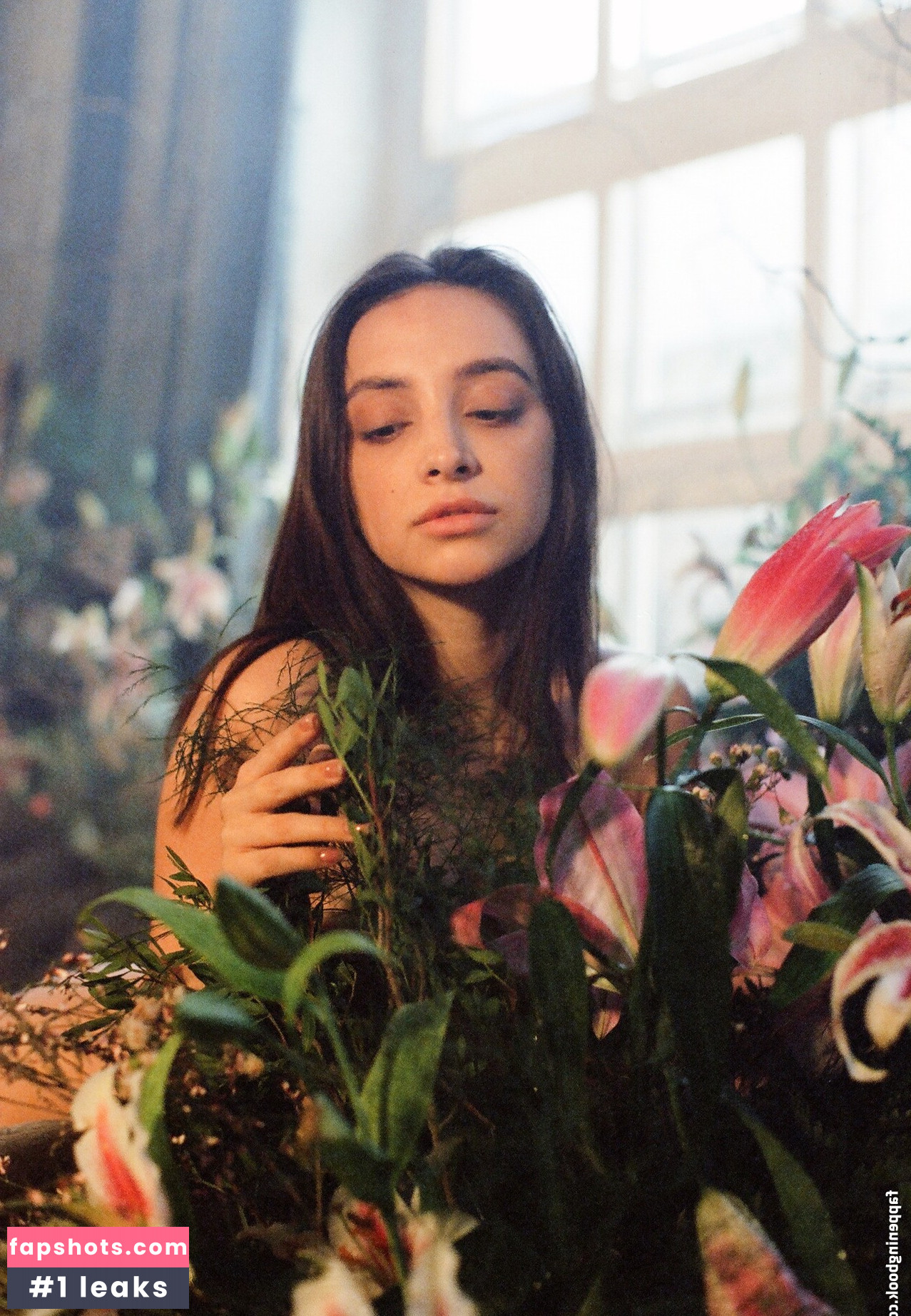 Olivia Linz gallery photo #61