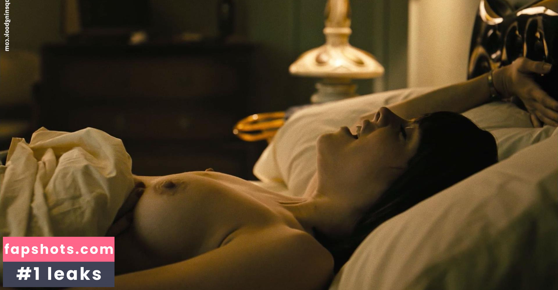 Olivia Luccardi gallery photo #10