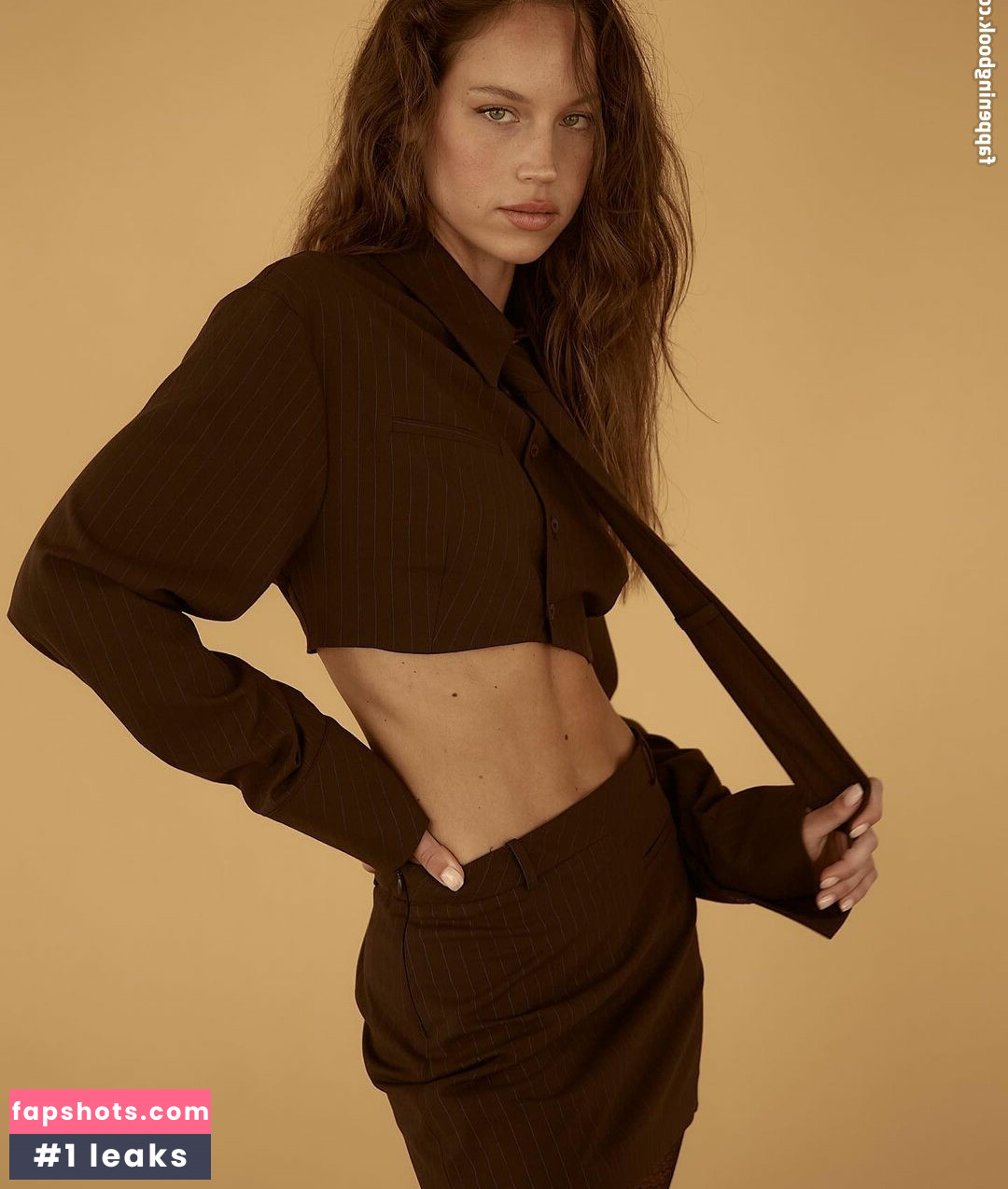 Olivia Mathers gallery photo #22