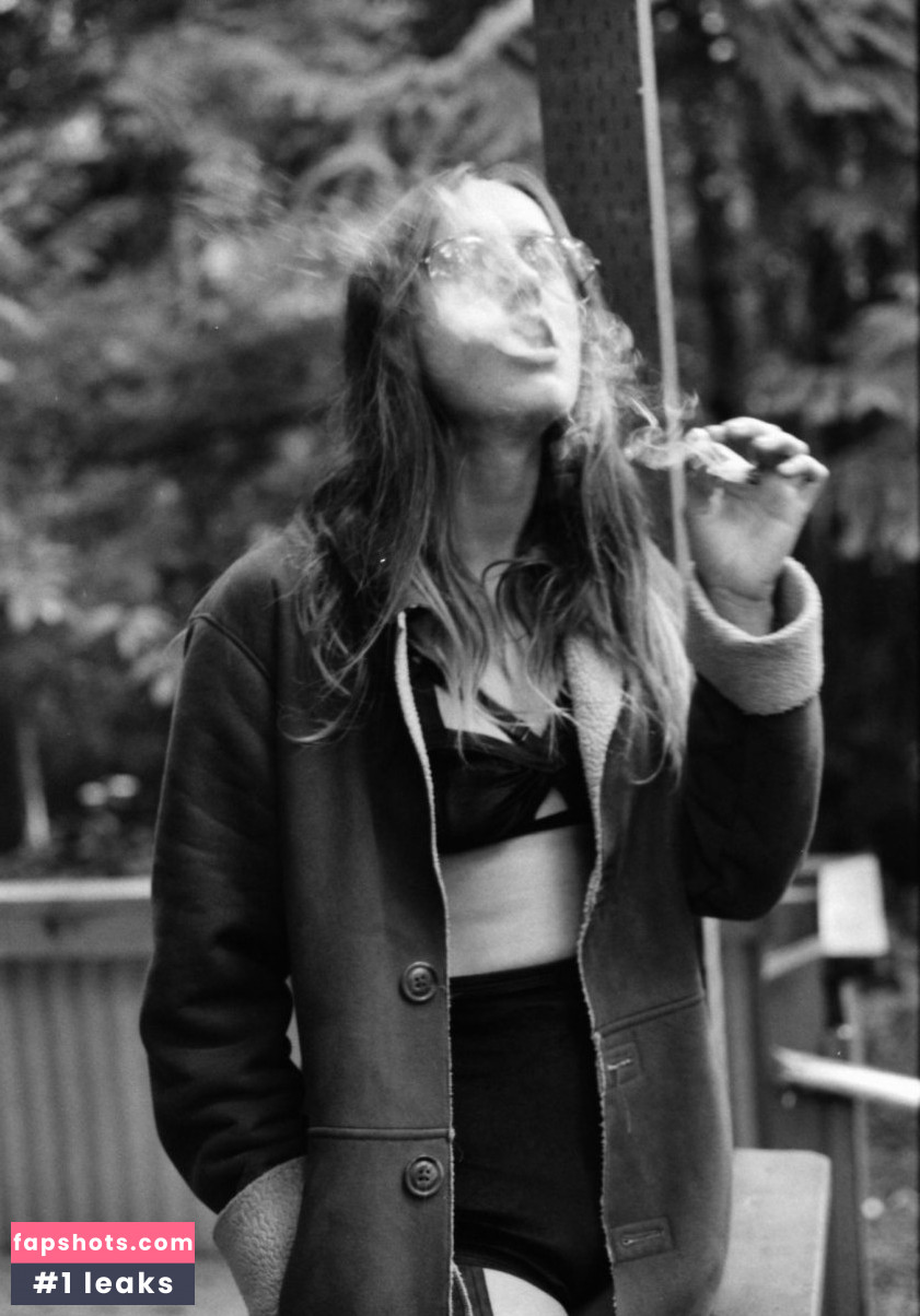 Olivia North Nude Leaks OnlyFans Photos #15 - LeakJerk