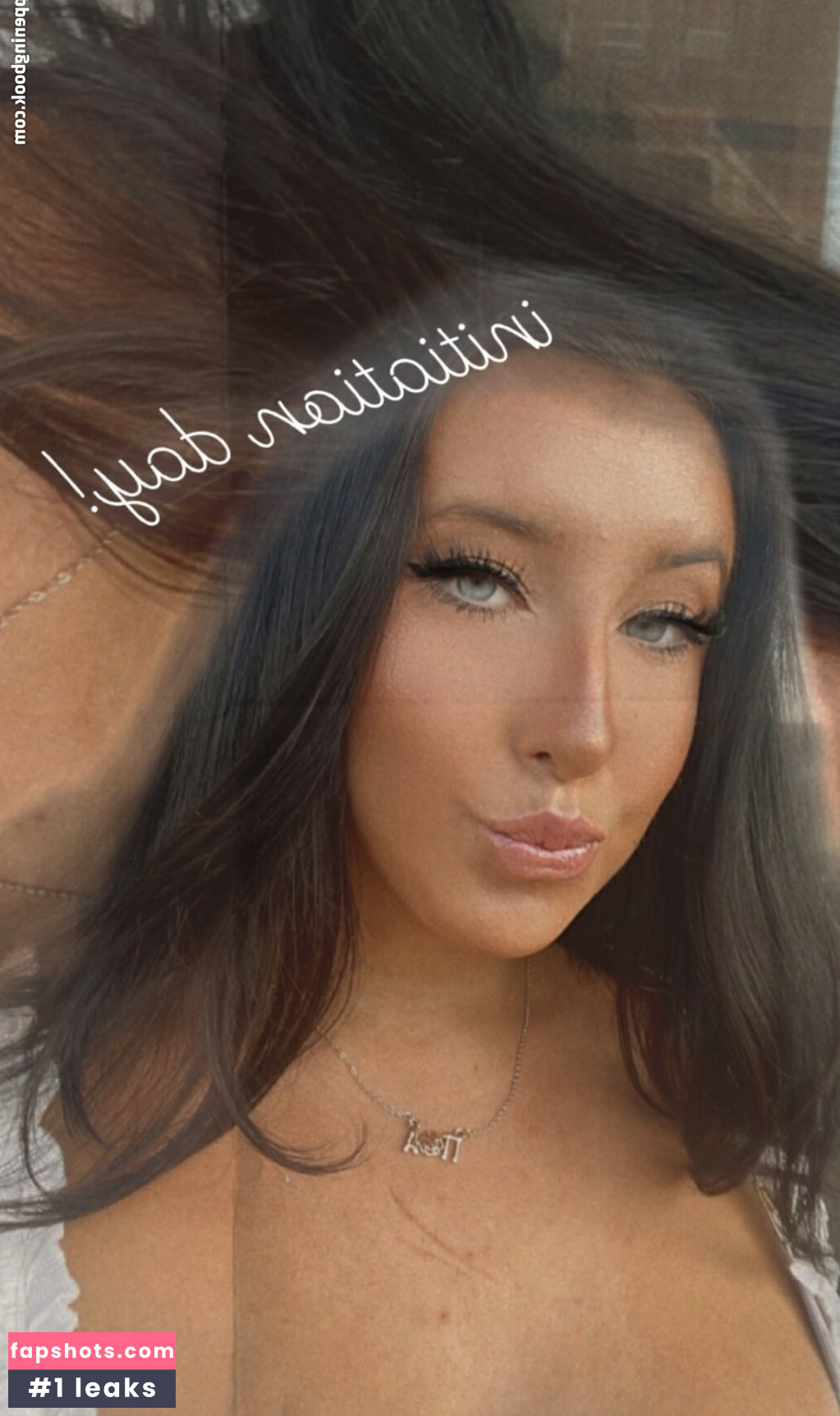 Olivia O gallery photo #15