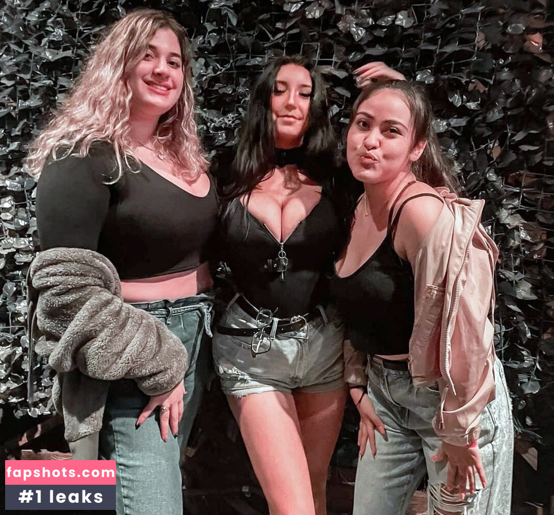 Olivia O gallery photo #16