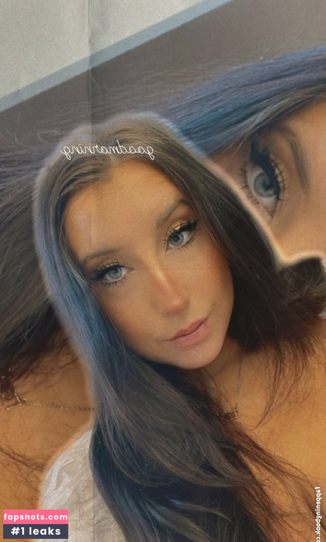 Olivia O gallery photo #19