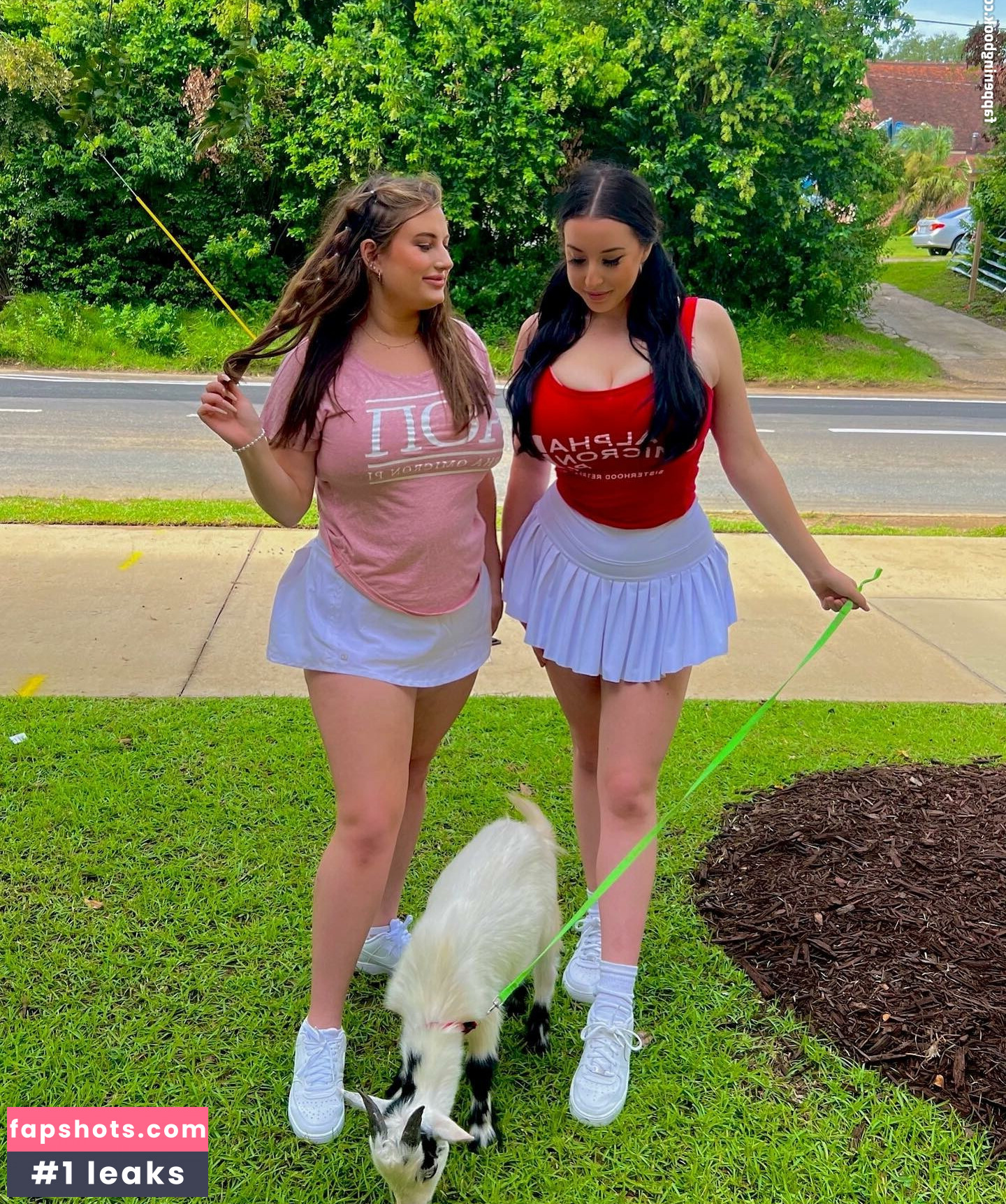 Olivia O gallery photo #5