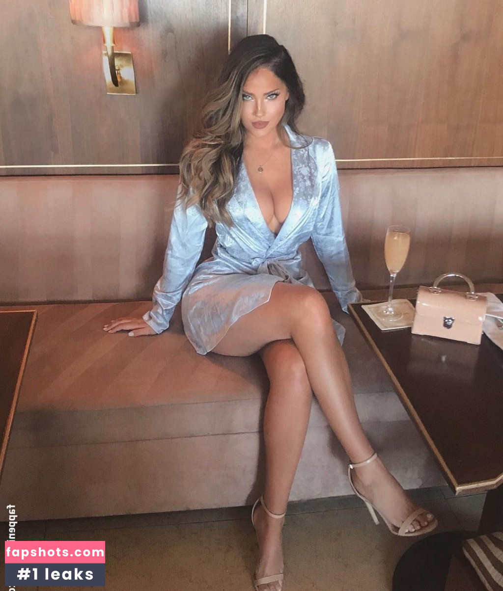 Olivia Pierson gallery photo #69