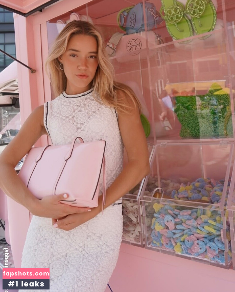 Olivia Ponton gallery photo #107