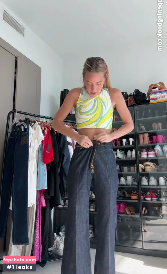 Olivia Ponton gallery photo #142