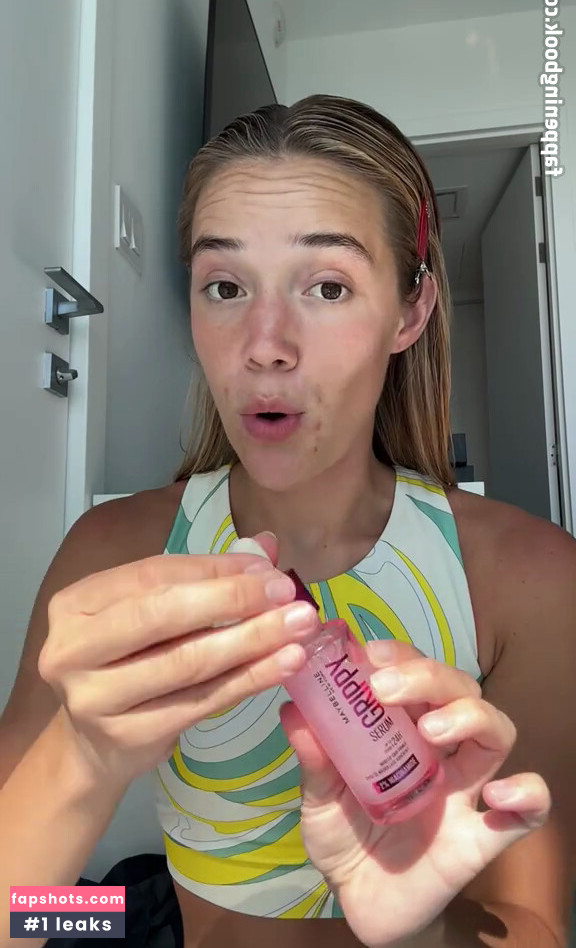 Olivia Ponton gallery photo #143