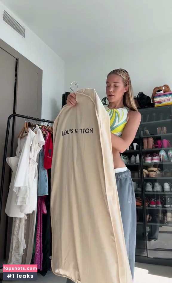 Olivia Ponton gallery photo #154