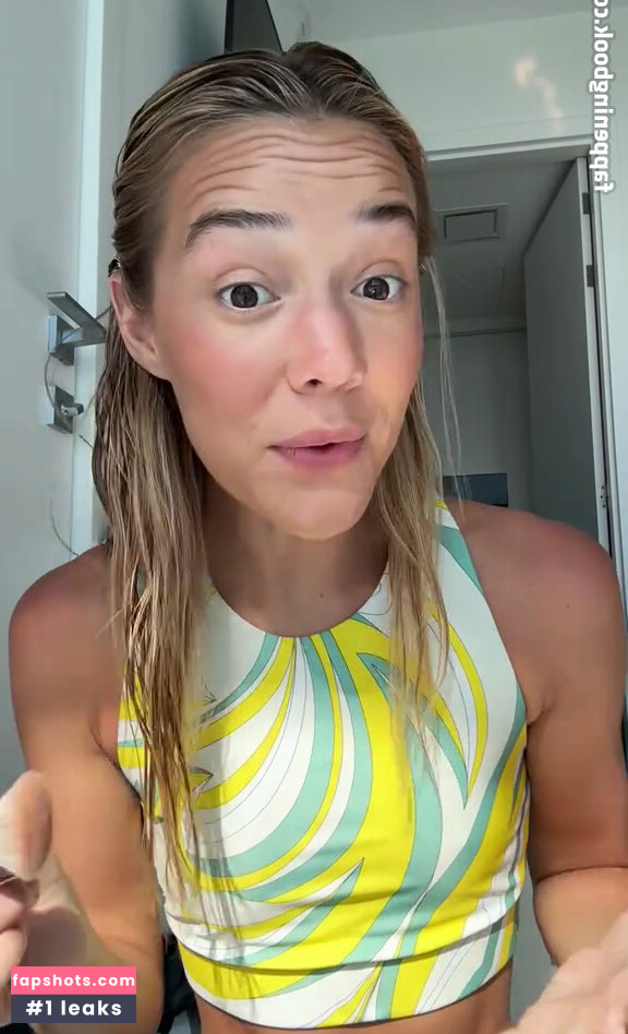 Olivia Ponton gallery photo #156