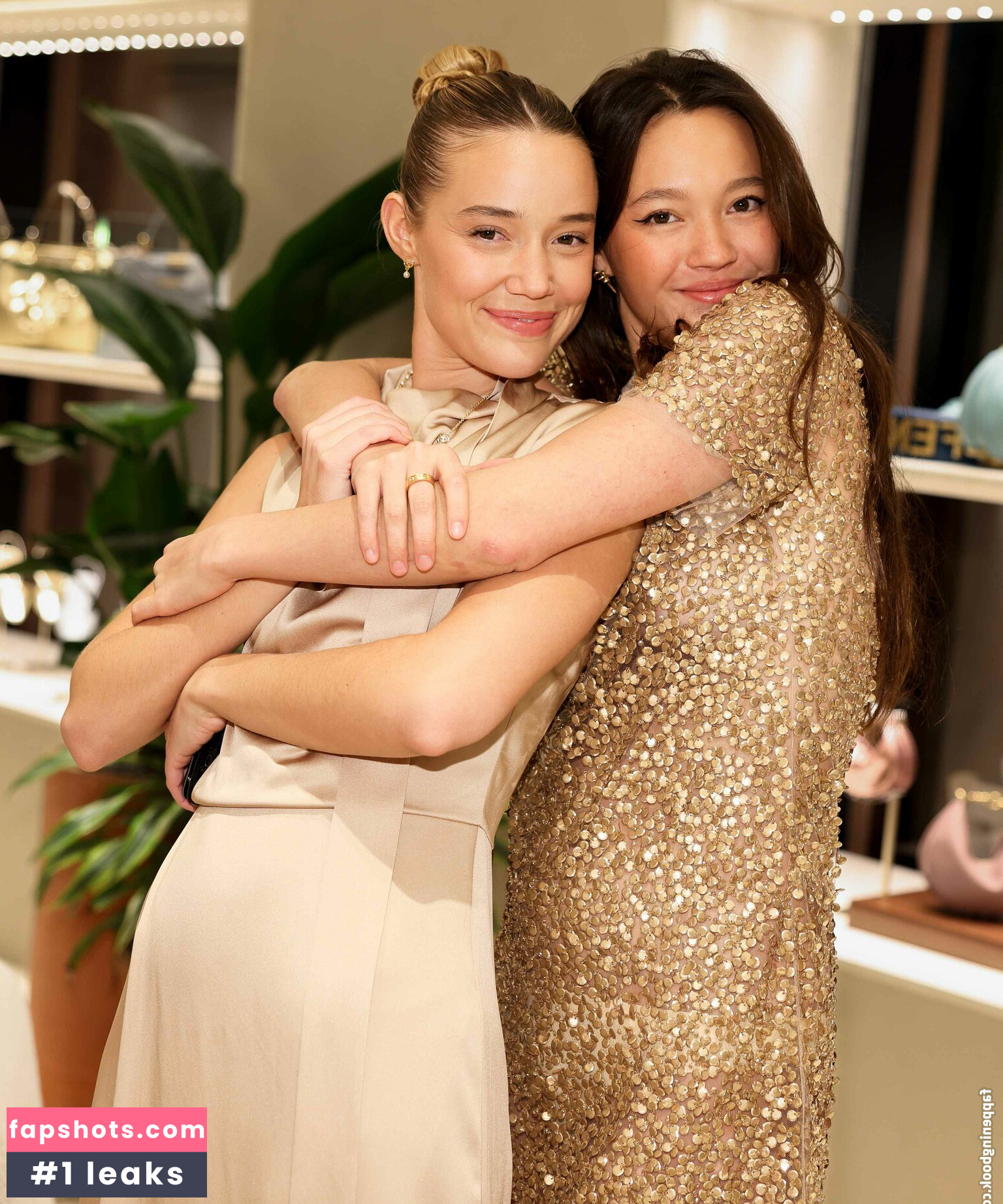 Olivia Ponton gallery photo #241